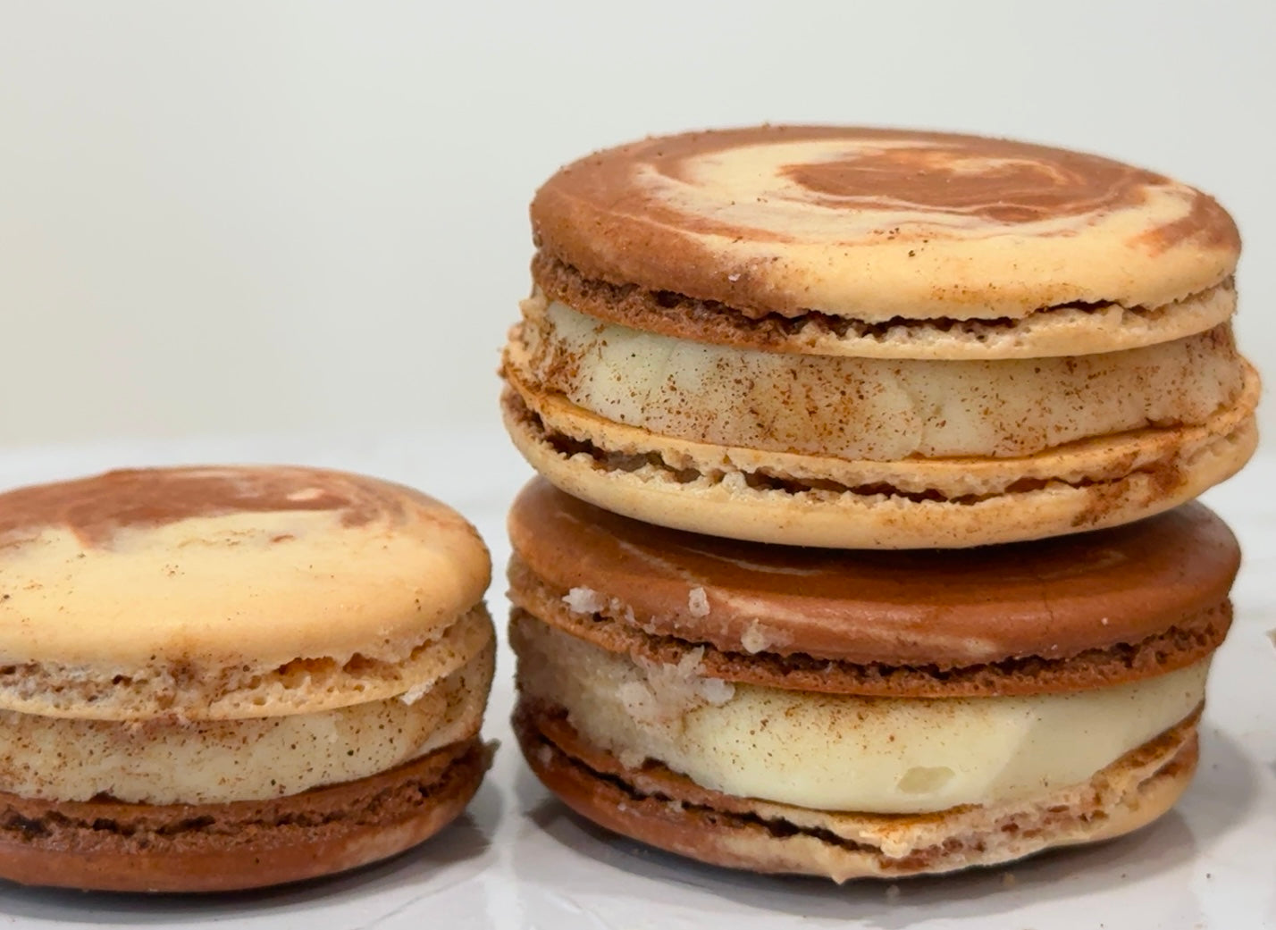 Cinnamon Bun Macarons
