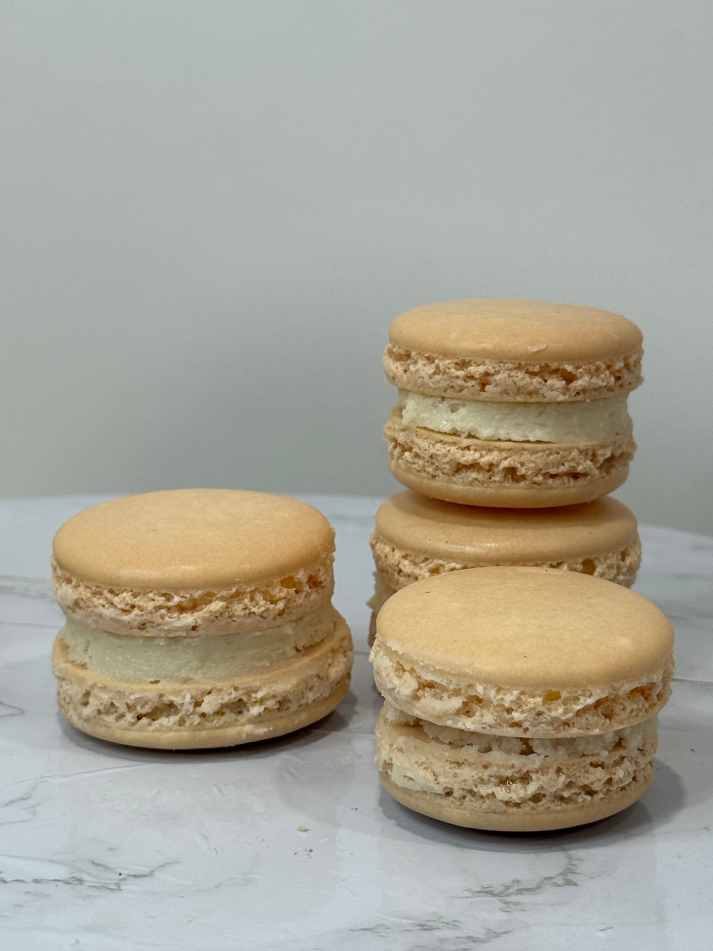 Vanilla Bean Macaron