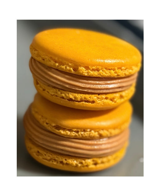 Dulce de Leche macarons